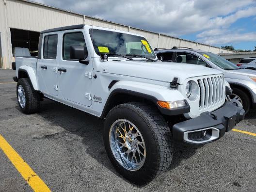 used 2022 Jeep Gladiator car, priced at $29,499