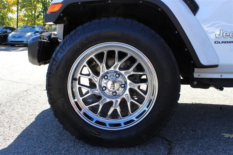 used 2022 Jeep Gladiator car, priced at $28,995