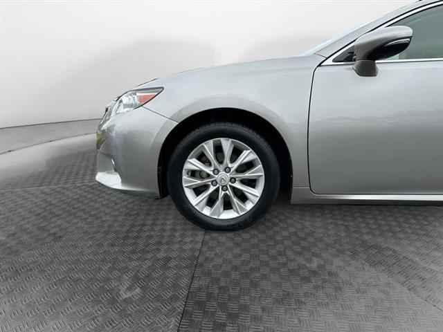 used 2015 Lexus ES 300h car, priced at $15,299