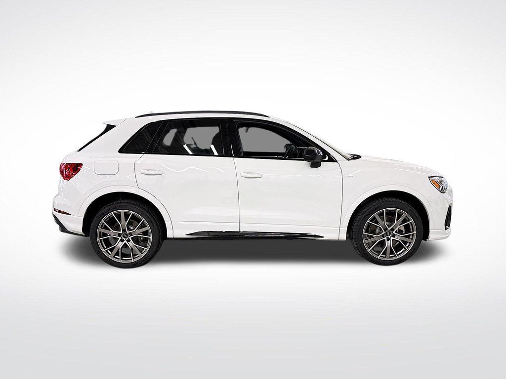 new 2025 Audi Q3 car, priced at $45,500