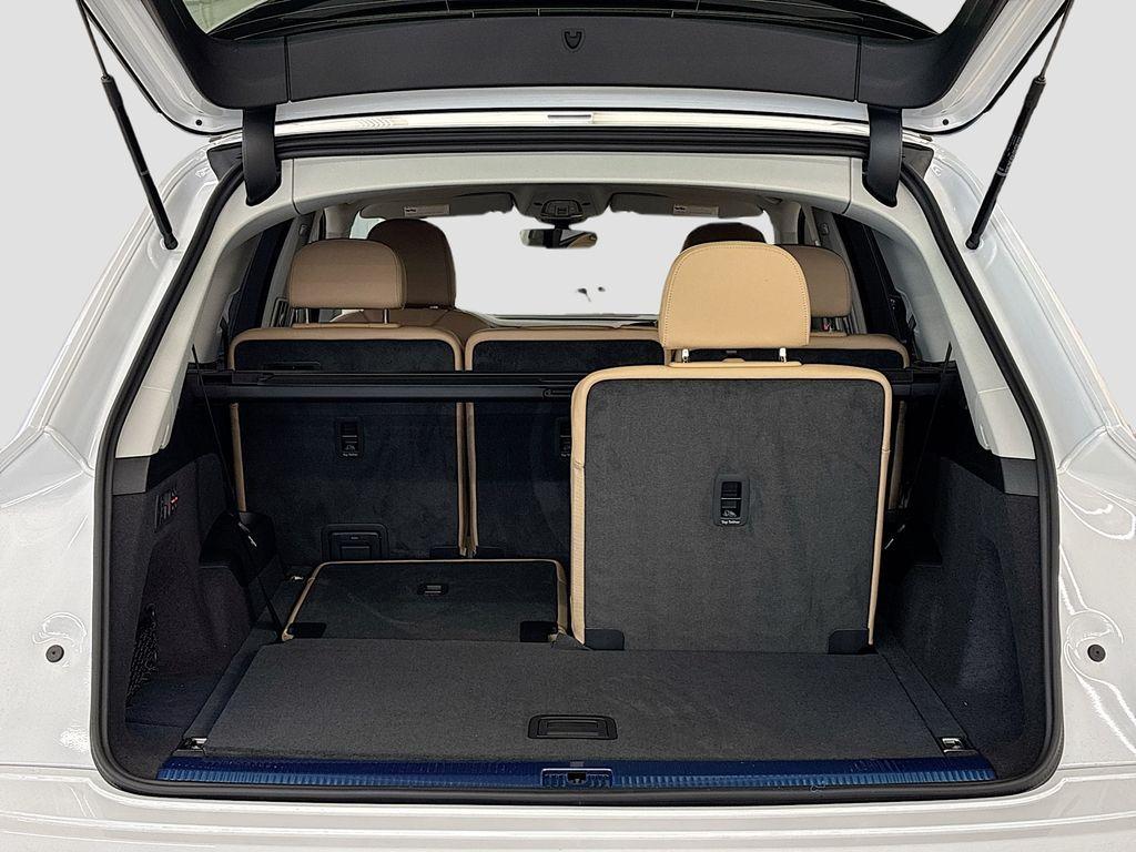 new 2025 Audi Q7 car, priced at $83,750