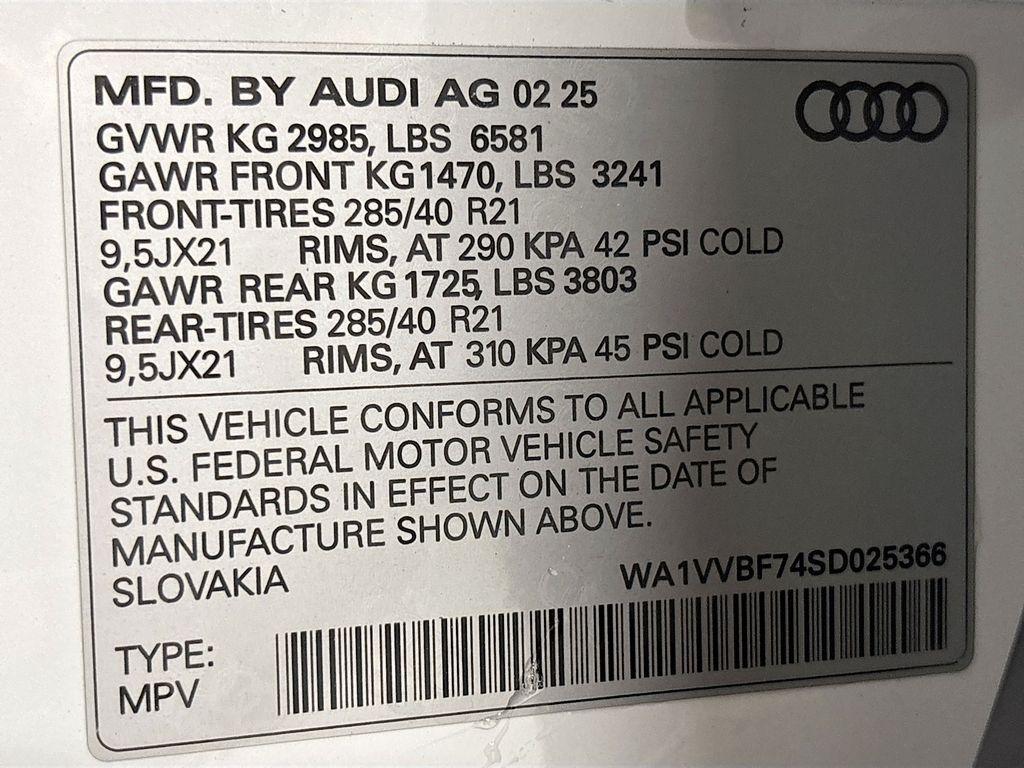new 2025 Audi Q7 car, priced at $83,750