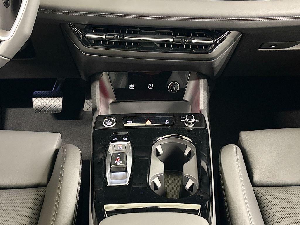 new 2025 Audi Q6 e-tron car, priced at $71,910