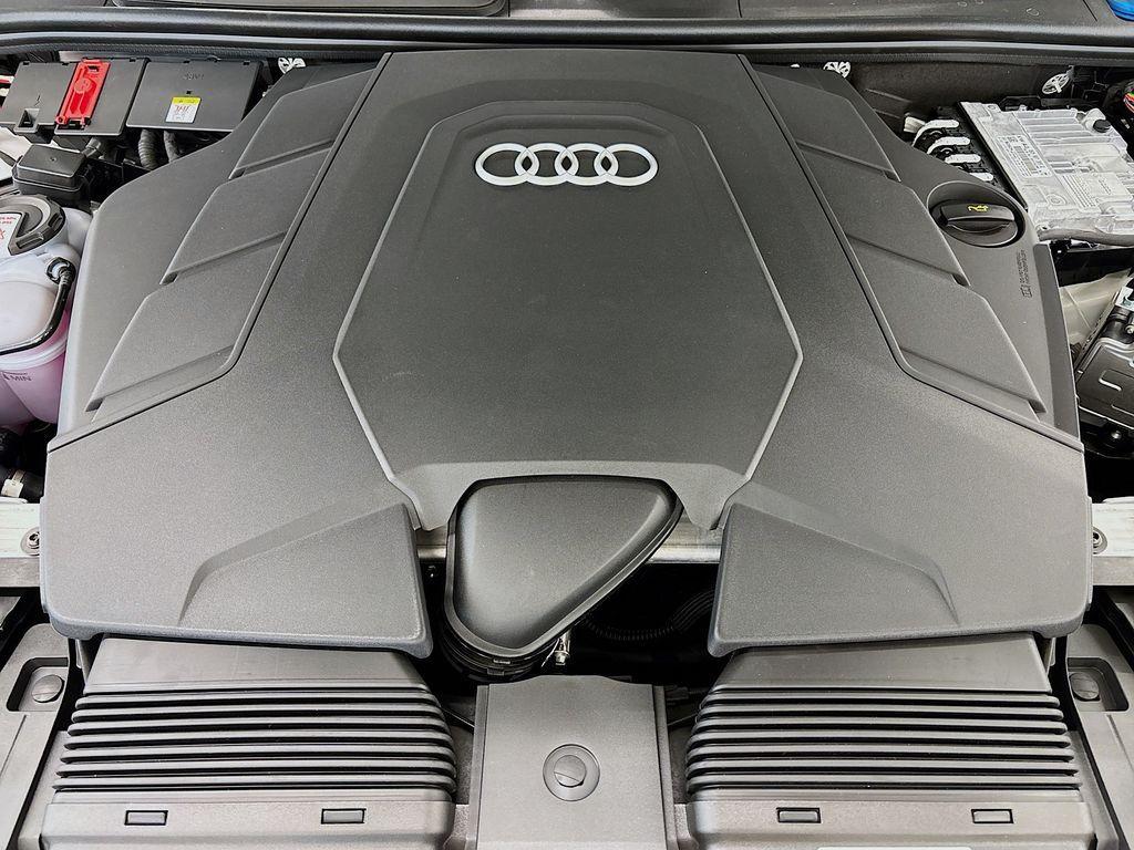 new 2025 Audi Q7 car, priced at $72,005
