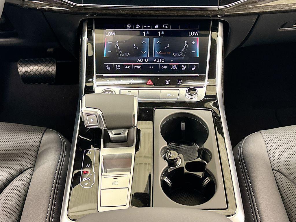 new 2026 Audi Q7 car, priced at $78,140