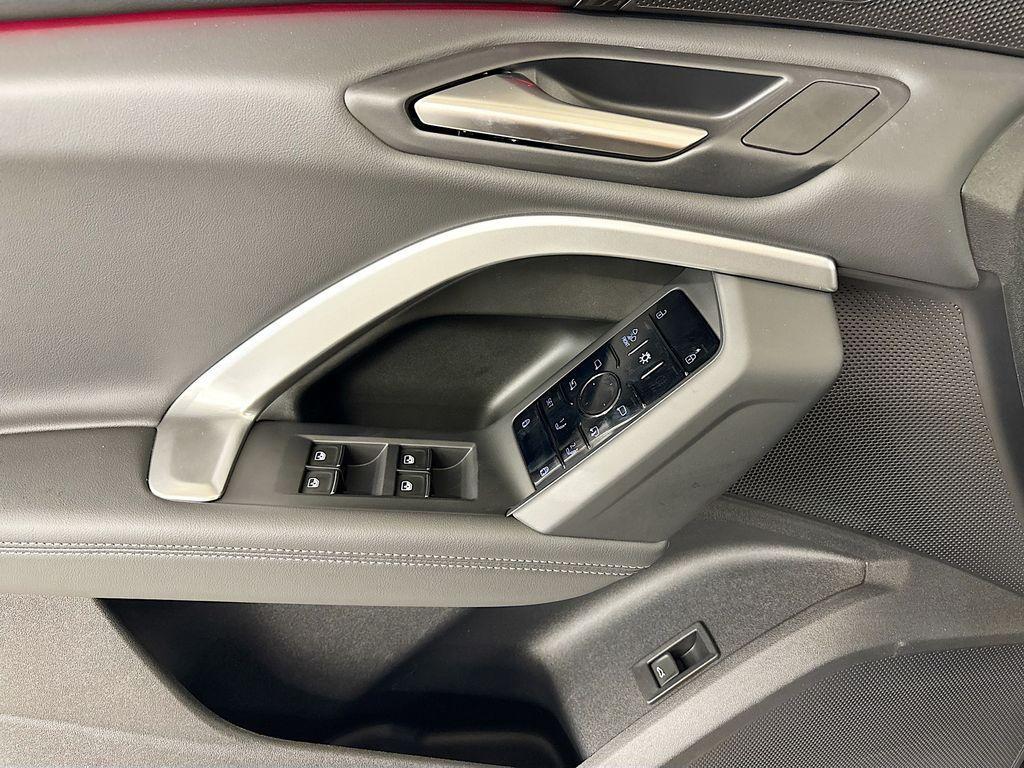 new 2025 Audi Q5 Sportback car, priced at $60,725