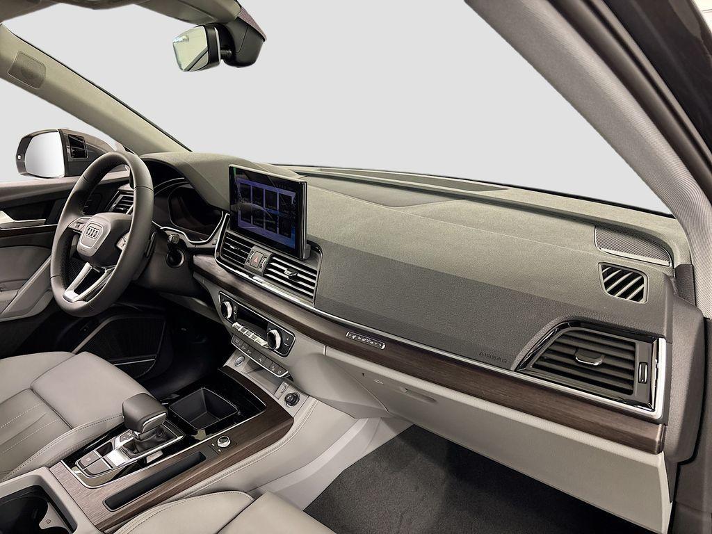 new 2025 Audi Q5 car, priced at $55,790