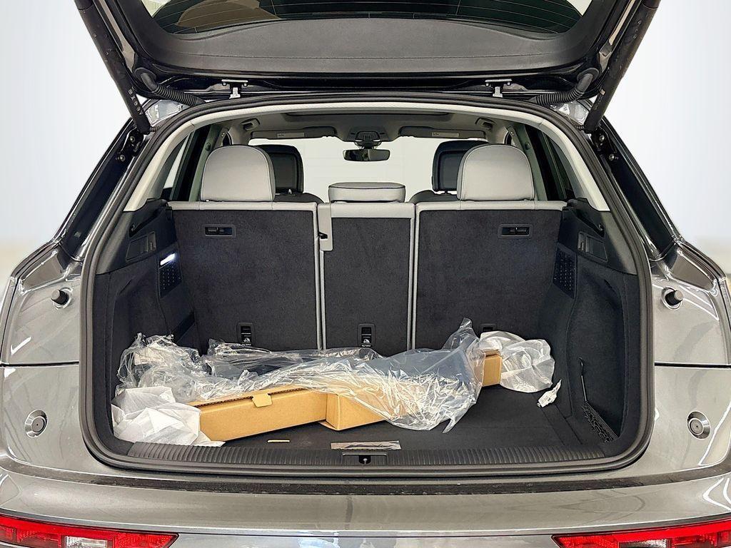 new 2025 Audi Q5 car, priced at $55,790