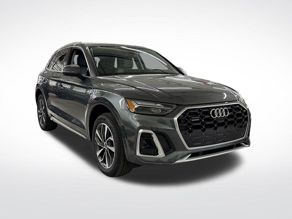 new 2025 Audi Q5 car, priced at $55,790