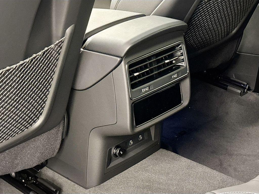 new 2025 Audi Q8 car, priced at $80,965