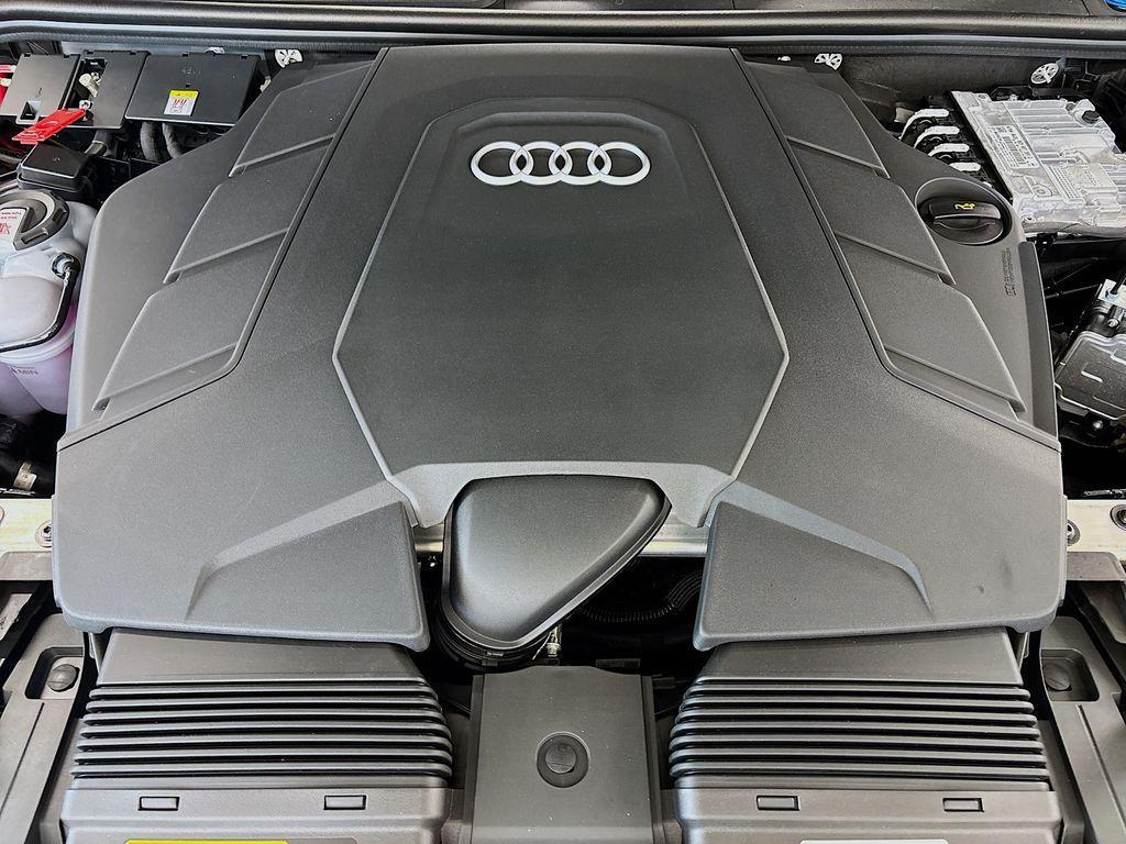 new 2025 Audi Q7 car, priced at $72,600