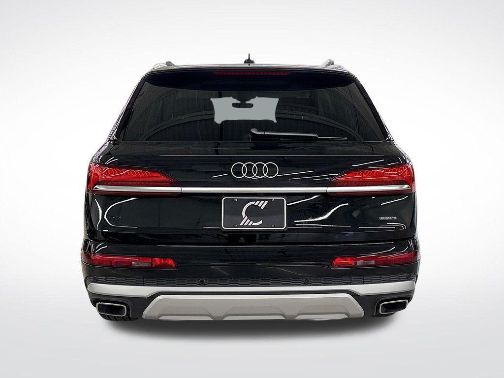 new 2025 Audi Q7 car, priced at $72,600