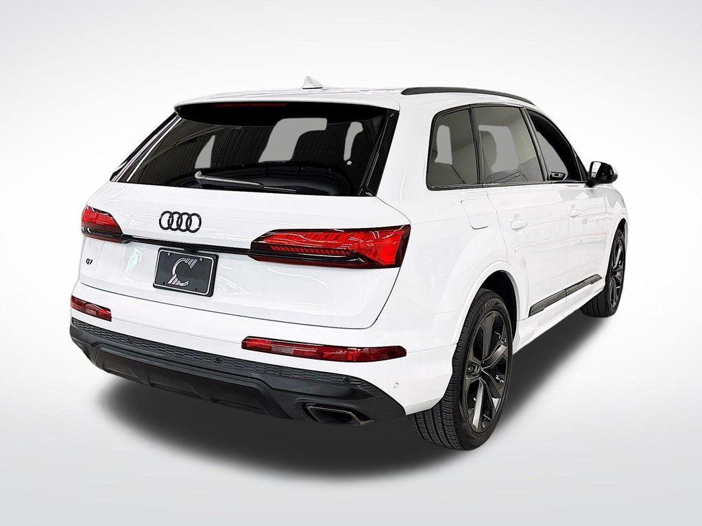 used 2025 Audi Q7 car, priced at $61,000