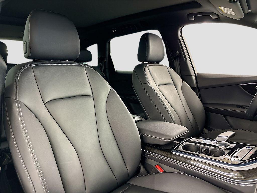 used 2025 Audi Q7 car, priced at $61,000