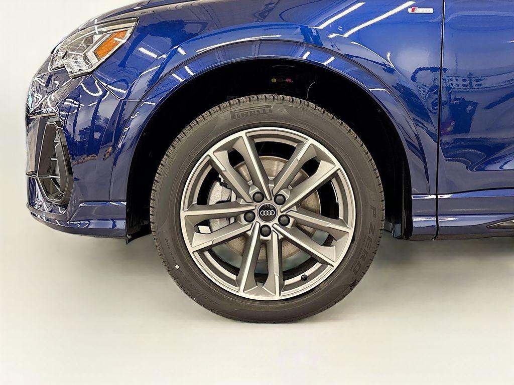 new 2025 Audi Q3 car, priced at $45,785