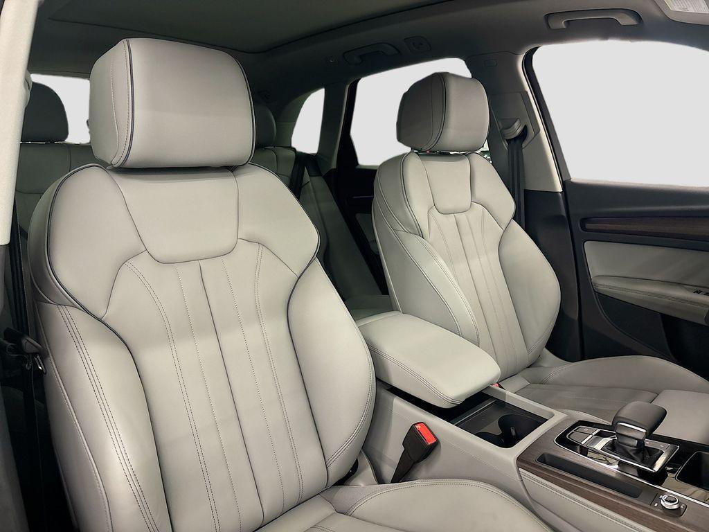 new 2025 Audi Q5 car, priced at $55,790