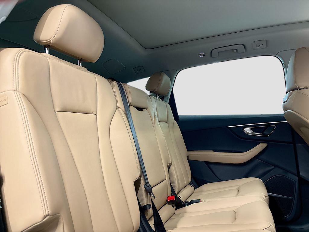 new 2025 Audi Q7 car, priced at $72,600
