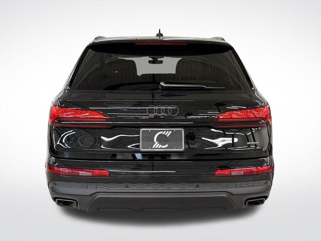 new 2025 Audi Q7 car, priced at $74,555