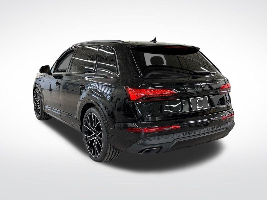 new 2025 Audi Q7 car, priced at $74,555