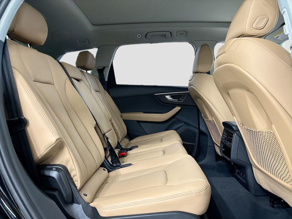 new 2025 Audi Q7 car, priced at $74,555