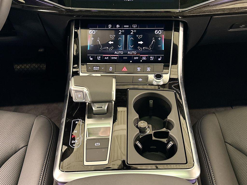 new 2025 Audi Q7 car, priced at $74,250