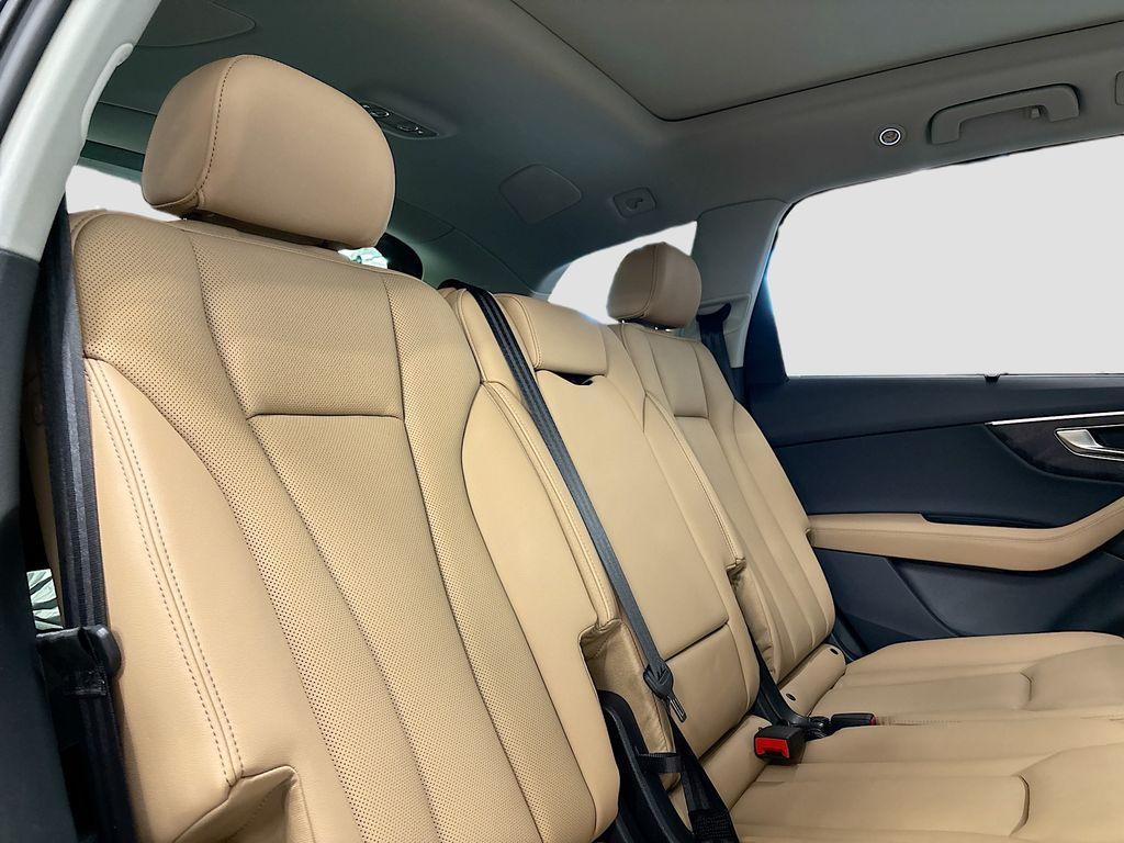 new 2025 Audi Q7 car, priced at $77,750