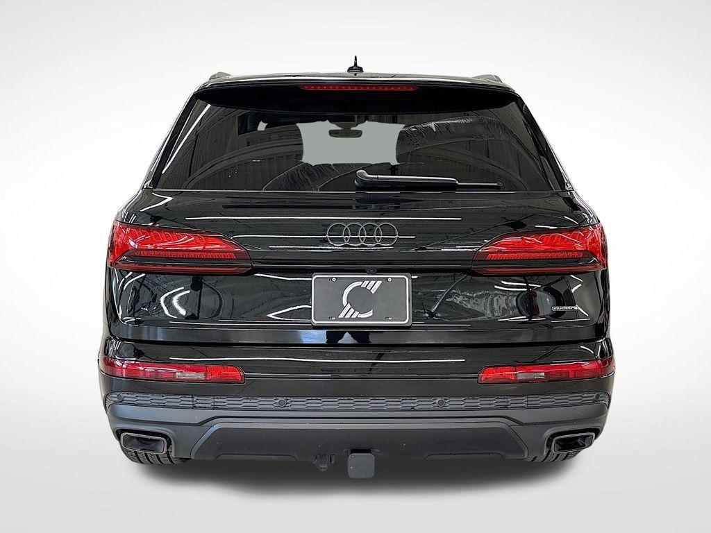 new 2025 Audi Q7 car, priced at $77,750