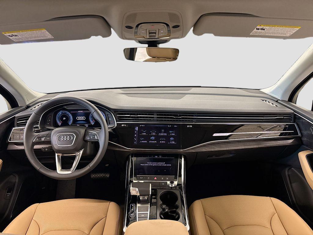 new 2025 Audi Q7 car, priced at $77,750