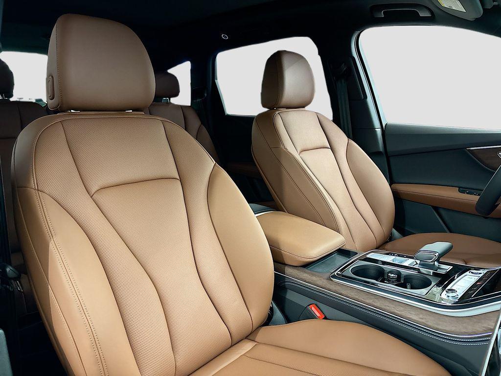 new 2026 Audi Q7 car, priced at $78,140