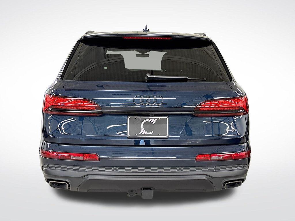 new 2026 Audi Q7 car, priced at $78,140