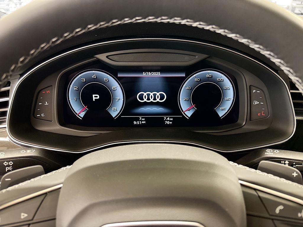 new 2025 Audi Q7 car, priced at $66,600