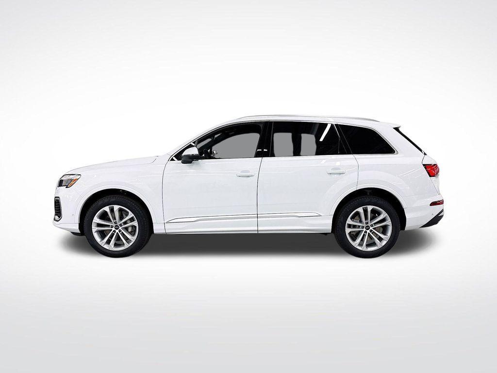 new 2025 Audi Q7 car, priced at $72,600