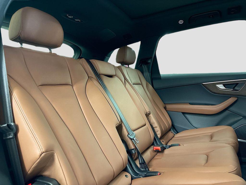 new 2025 Audi Q7 car, priced at $72,600