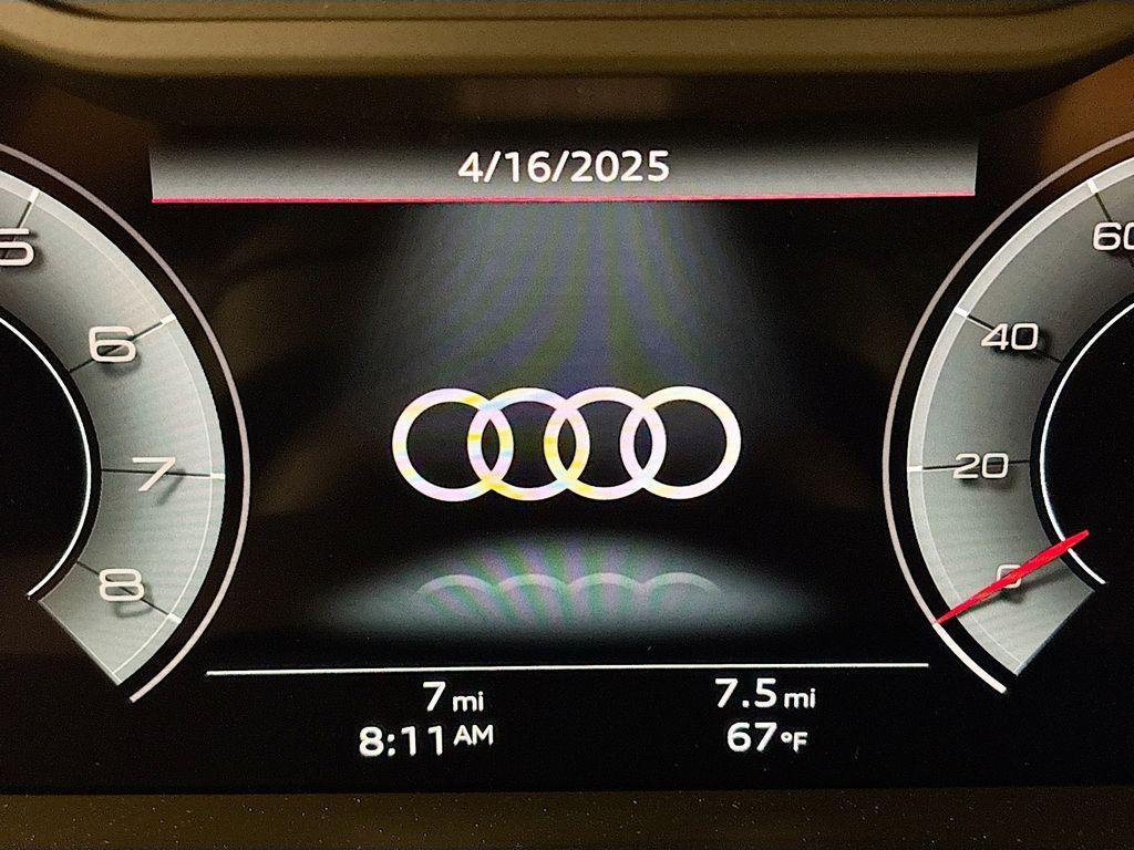 new 2025 Audi Q7 car, priced at $72,600