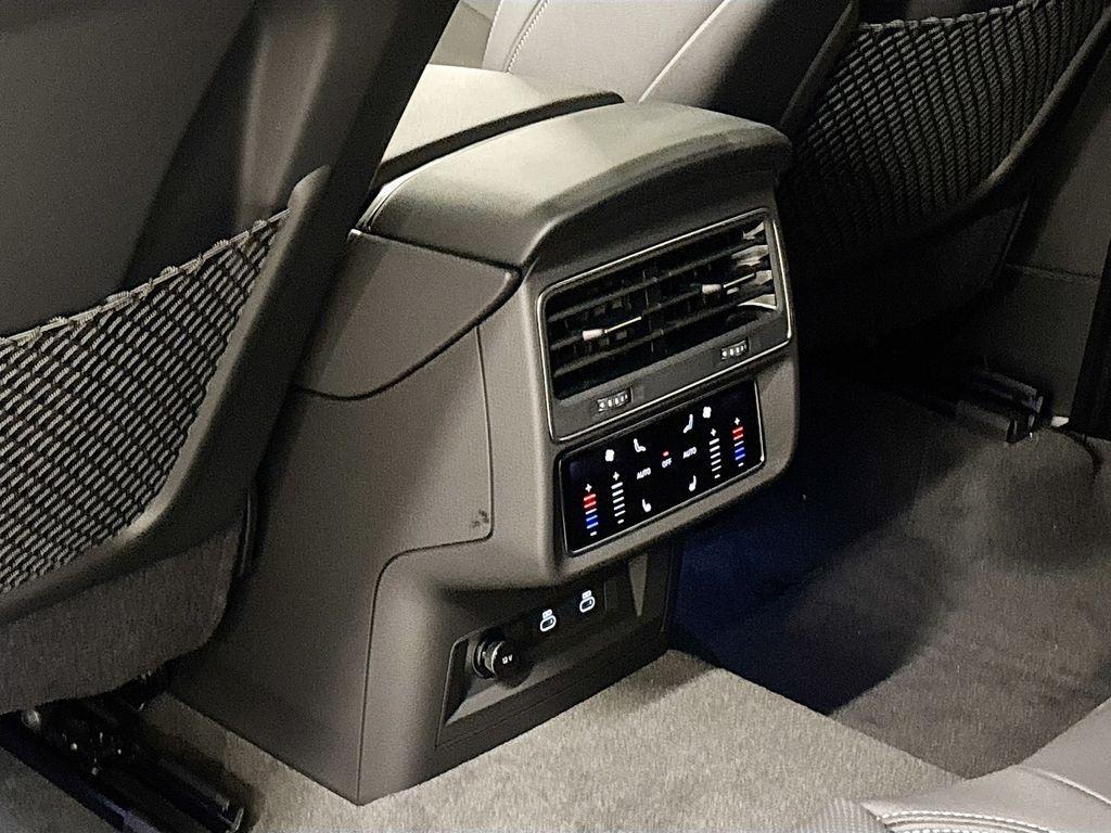 new 2025 Audi Q8 car, priced at $81,715