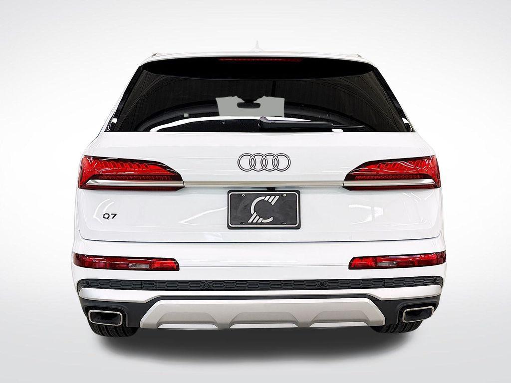 new 2025 Audi Q7 car, priced at $71,725