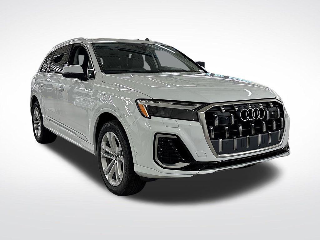 new 2025 Audi Q7 car, priced at $71,725