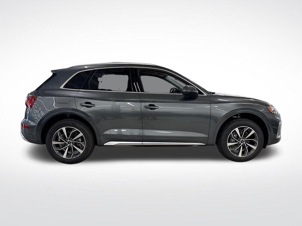 new 2025 Audi Q5 car, priced at $50,100