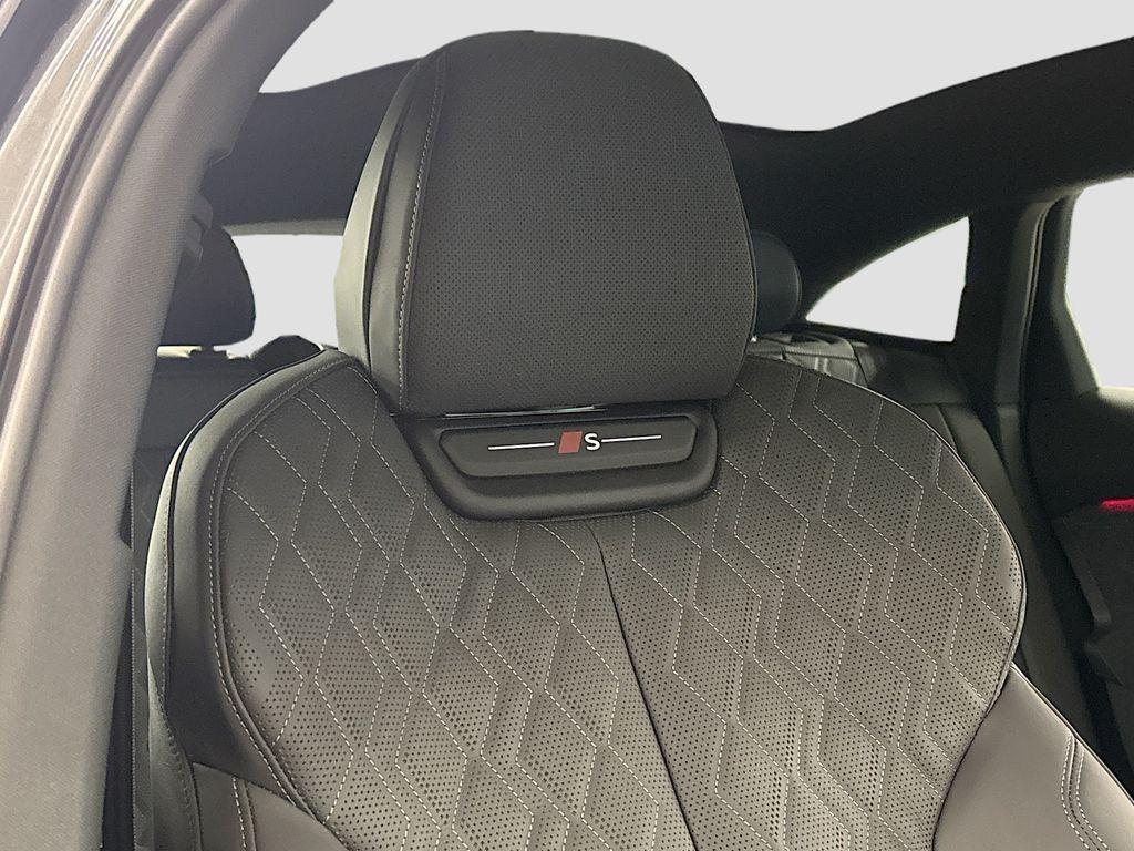 new 2025 Audi S6 car, priced at $89,050