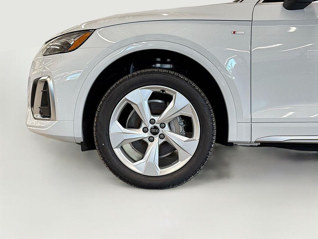 new 2025 Audi Q5 car, priced at $53,590