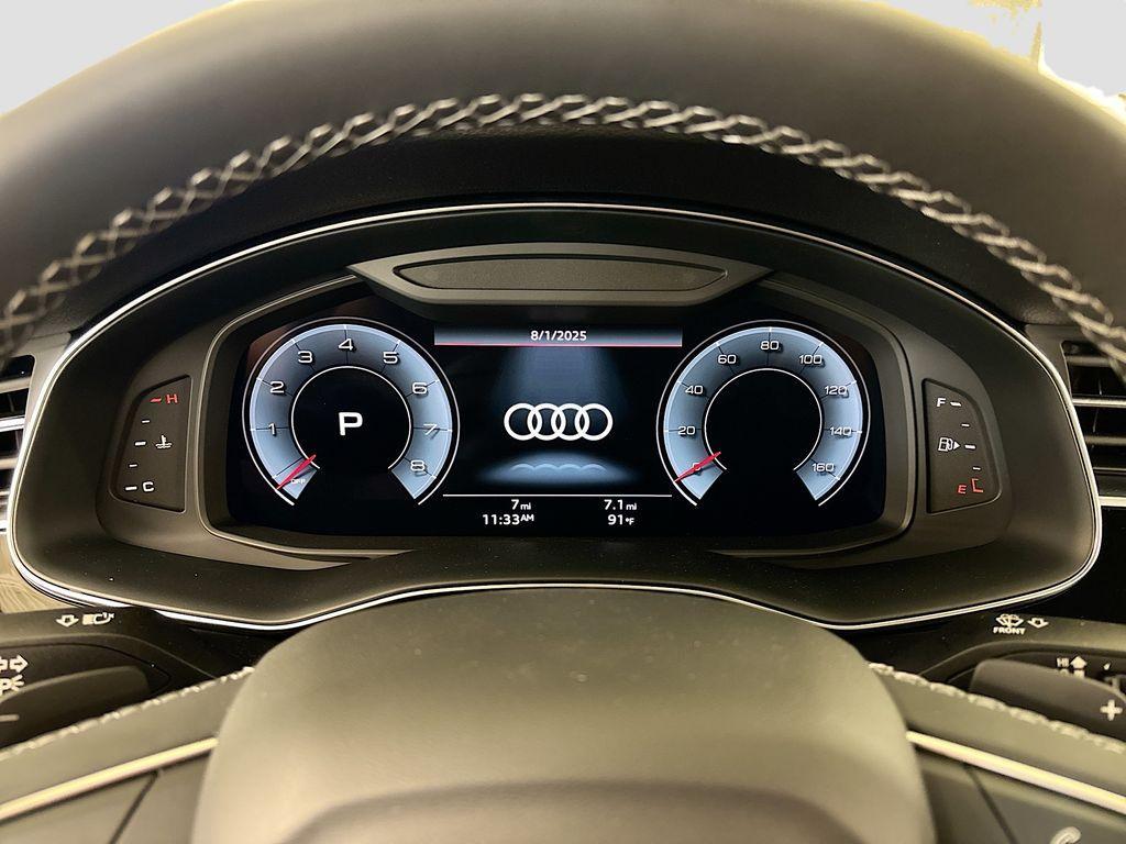 new 2025 Audi Q7 car, priced at $74,645