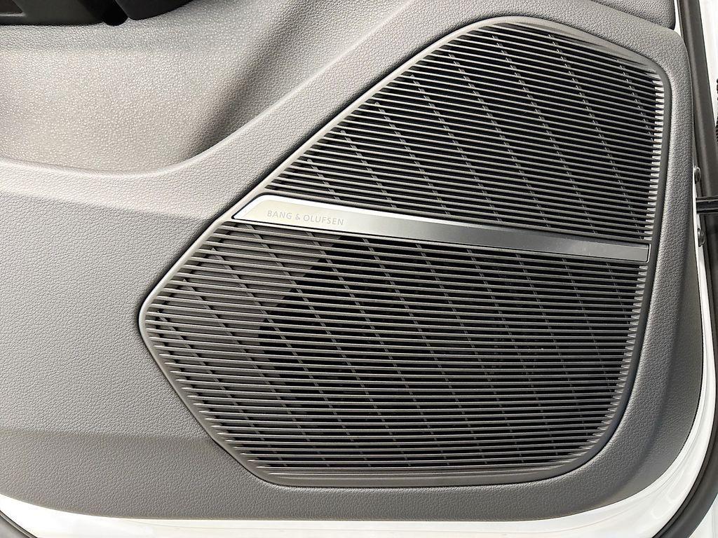 new 2025 Audi Q7 car, priced at $74,645