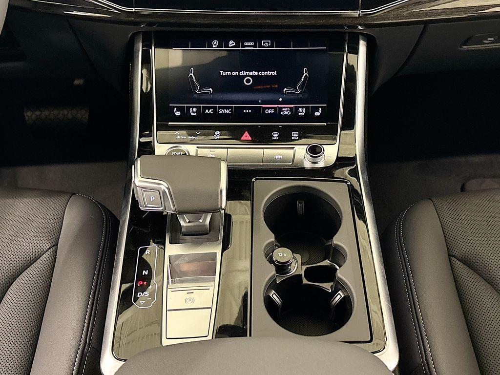 new 2025 Audi Q7 car, priced at $74,645
