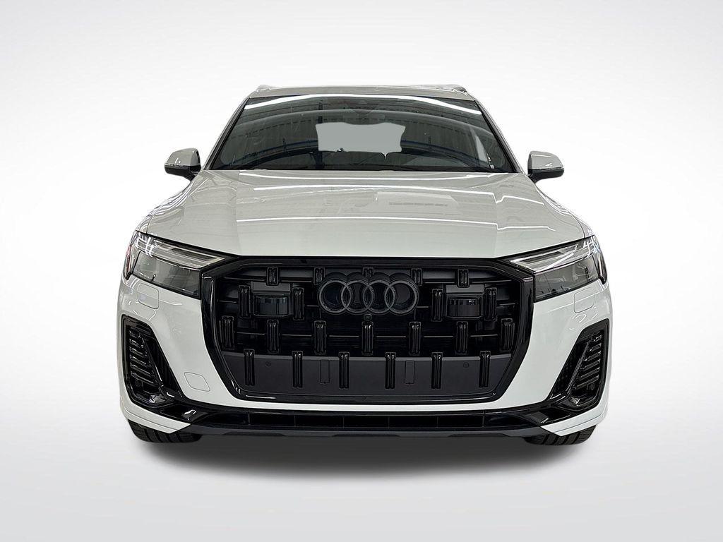 new 2025 Audi Q7 car, priced at $74,645