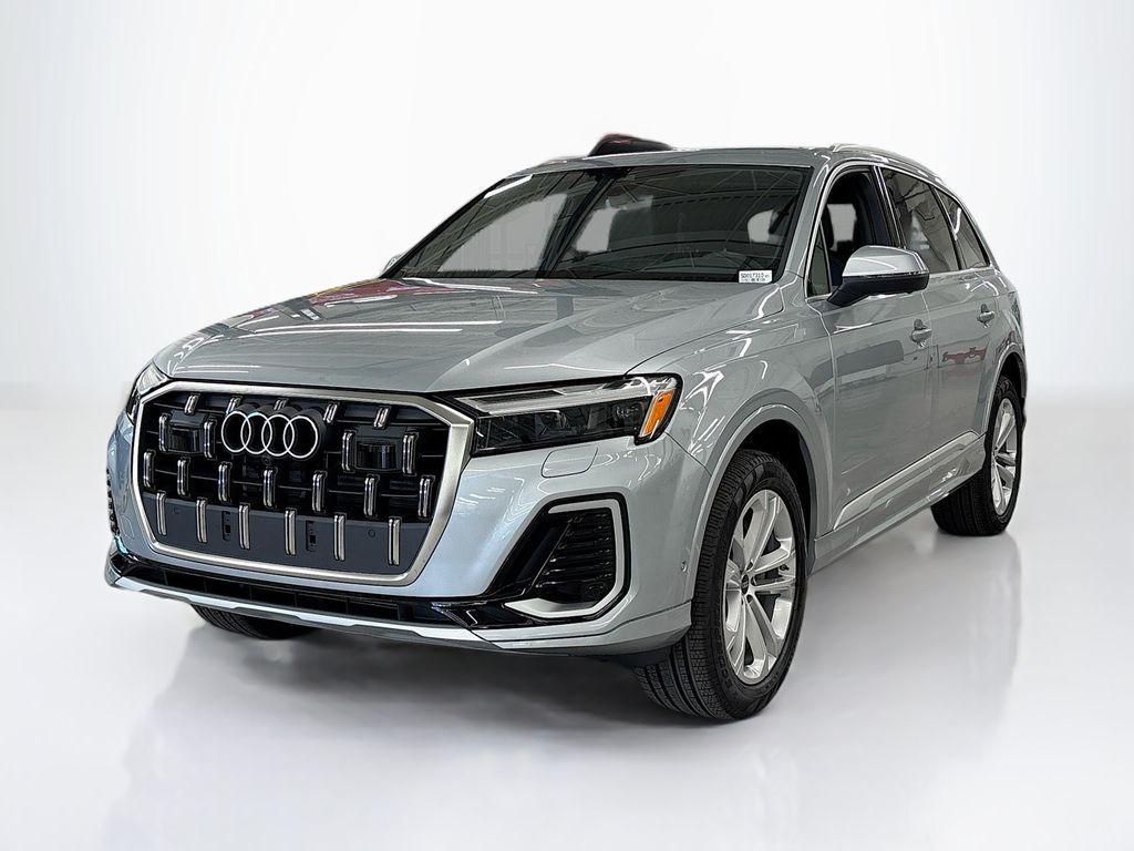 new 2025 Audi Q7 car, priced at $66,920