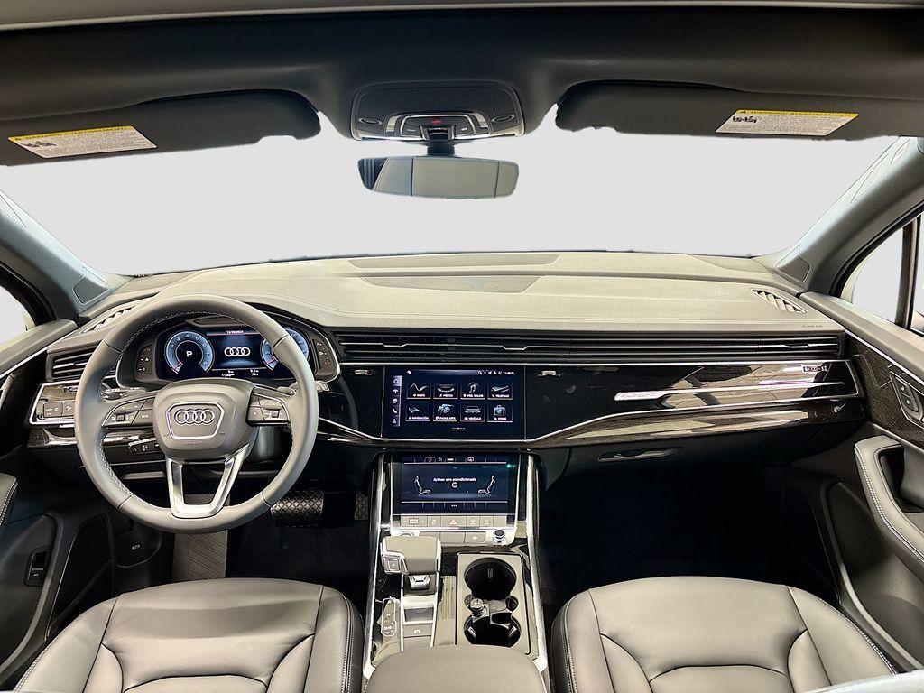 new 2025 Audi Q7 car, priced at $63,920