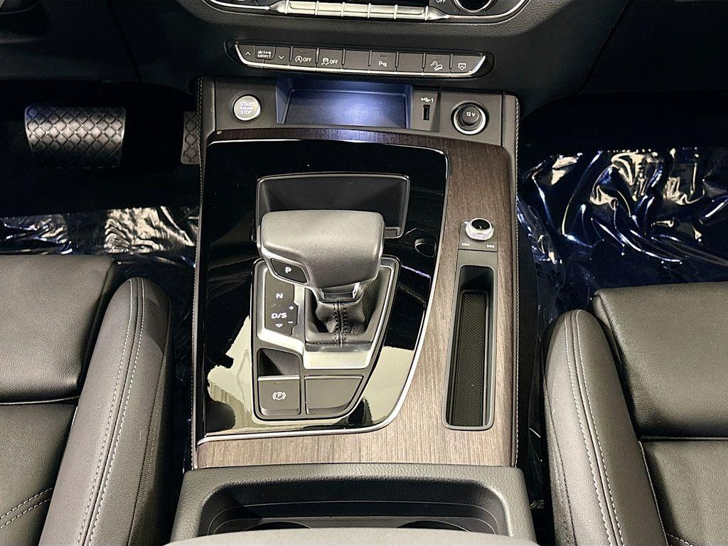 used 2025 Audi Q5 car, priced at $43,000