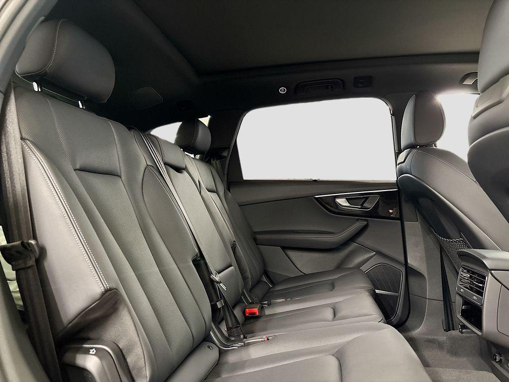 new 2025 Audi Q7 car, priced at $71,850