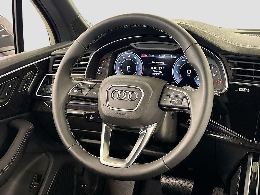 new 2025 Audi Q7 car, priced at $71,850