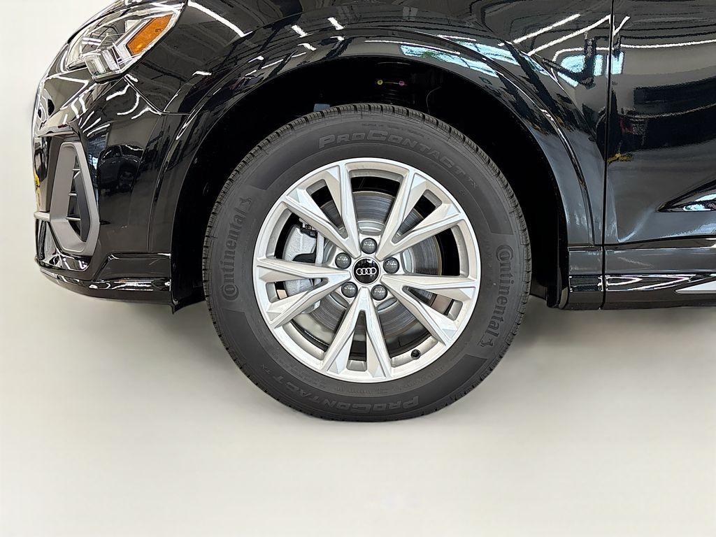 new 2025 Audi Q3 car, priced at $44,785